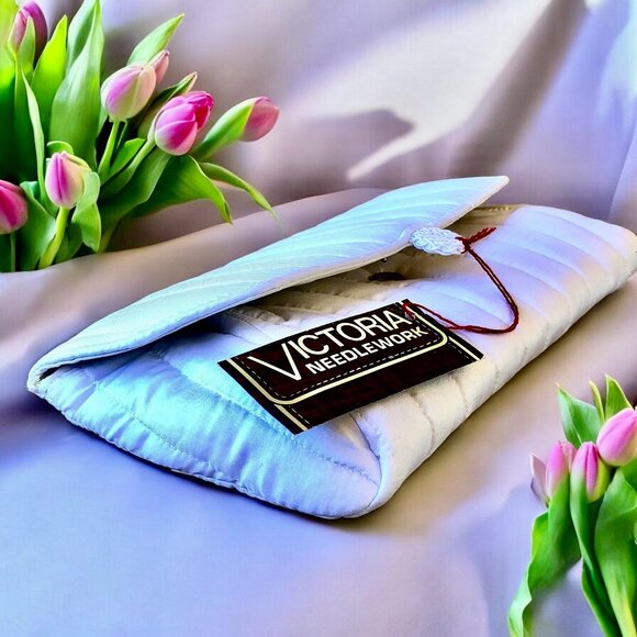 Victoria Needlework Vintage 70's White Quilted Clutch Bag New - Picture 7 of 14